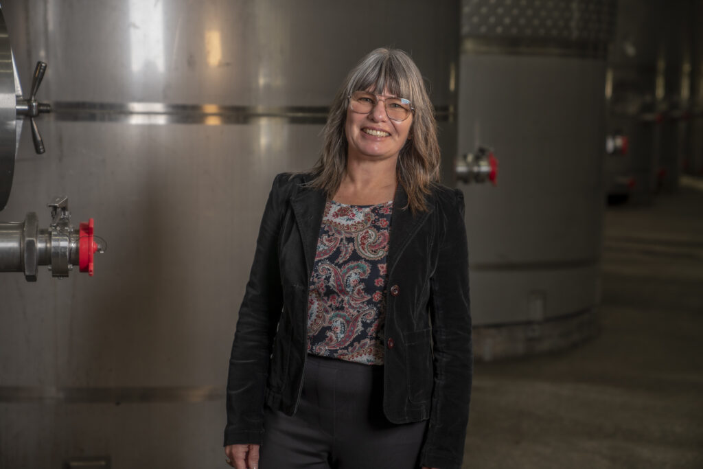 Team member at Links Winery standing inside the Hawke’s Bay wine making facility, supporting contract wine making for Sauvignon Blanc, Pinot Gris, Chardonnay, Merlot and Rosé.